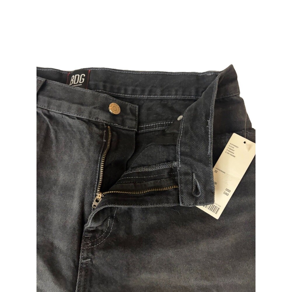 BDG Urban Outfitters Women's Denim Shorts Size 32 Black High Rise Cutoff NWT - Picture 2 of 6